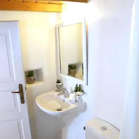 Apartment Whitelist New In