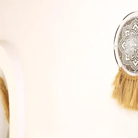 Whitelist New In Apartment *