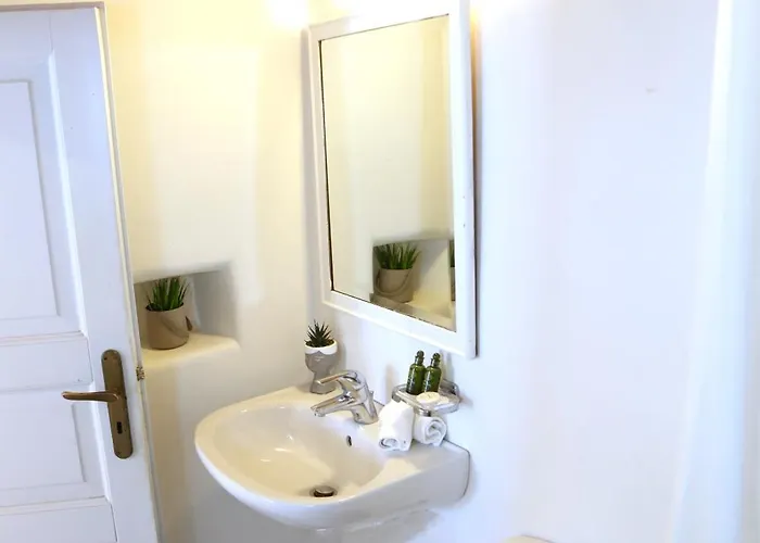 Apartment Whitelist New In