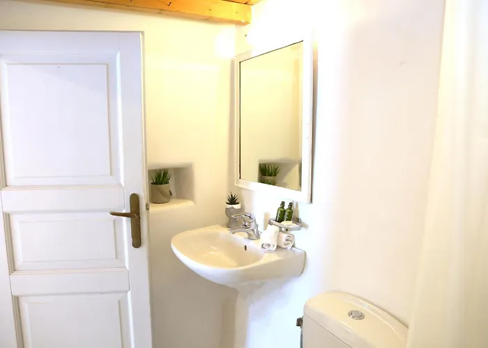 Apartment Whitelist New In